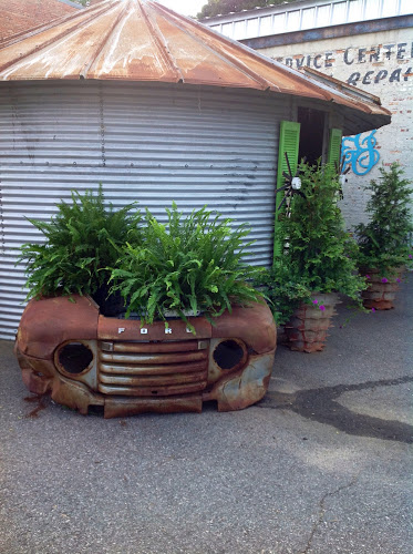 Rusted Metal Outdoor DIY Projects