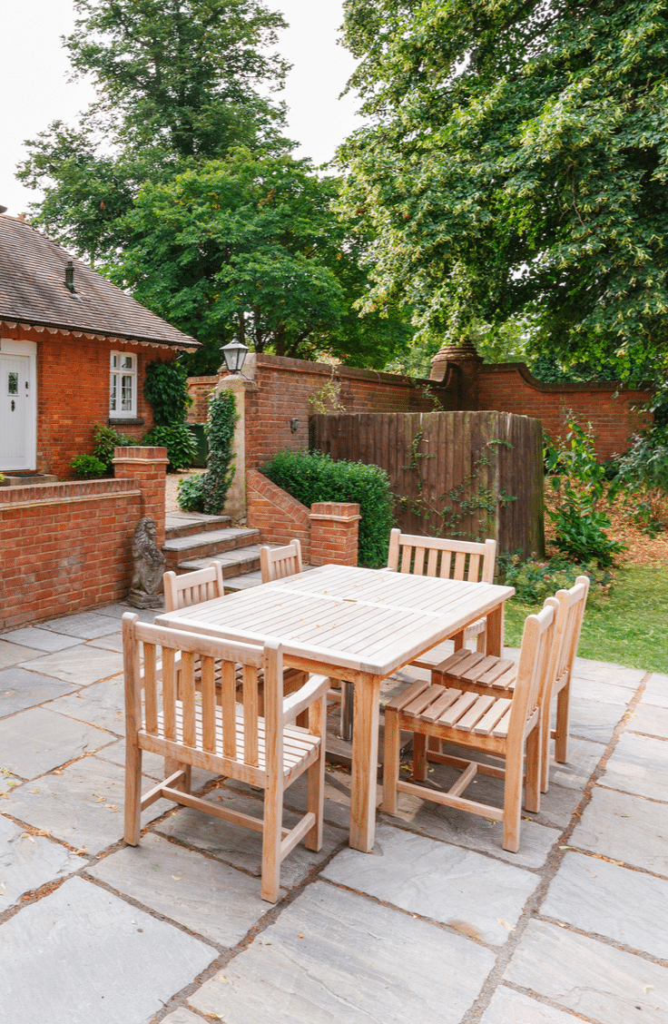 Having a nice patio furniture set is a great way to make your yard feel cozy. Here are 10 inviting backyard ideas for all types of gatherings.