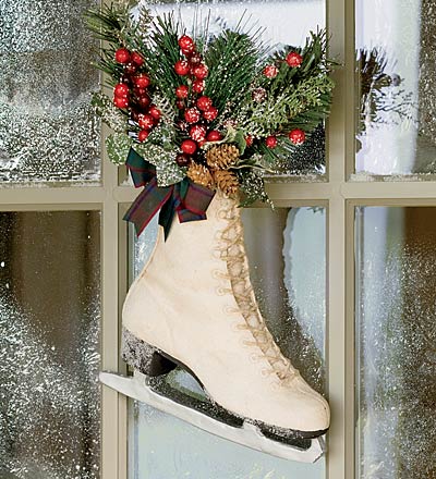 Amazing Holiday Porch Ideas| Holiday Porch Decor, Holiday Porch Decor Ideas, Holiday Porch Decor Christmas Home, Christmas Porch Decorating Ideas, Christmas Porch Ideas #ChristmasPorchDecoratingIDeas #ChristmasPorchIdeas #HolidayPorch #HolidayPorchIdeas