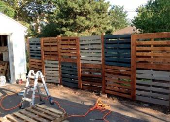 DIY fencing, fencing ideas, garden fence, DIY projects, popular pin, outdoor living, privacy hacks. 