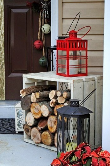 15-ways-to-decorate-your-christmas-front-porch10