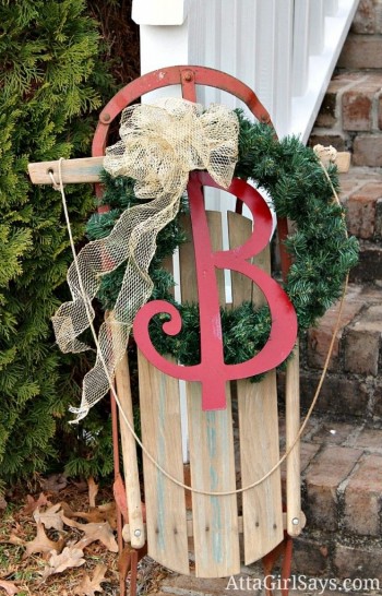 15-ways-to-decorate-your-christmas-front-porch2