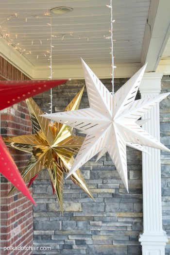 15-ways-to-decorate-your-christmas-front-porch4