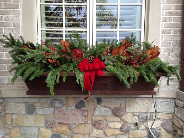 20 Easy Holiday Window Box Ideas ~ Bless My Weeds