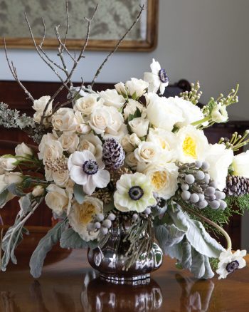 15-winter-floral-arrangements-that-will-leave-you-speechless12