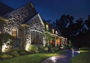 How to Light Your Yard, Landscaping, How to Landscape With Lighting, Outdoor Lighting Ideas, Outdoor Lighting DIY, DIY Lighting Projects, Simple Projects, Simple Lighting Projects, Outdoor DIY, Outdoor DIY Projects, Popular Pin