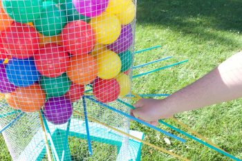 10 Lawn Games Perfect for Summer - Fun Lawn Games, Outdoor Activities, Outdoor Activities for Kids, Kid Stuff, Outdoor Kid Activities, Outdoor Games, Fun Outdoor Games, Outdoor Party Game Ideas, Popular Pin