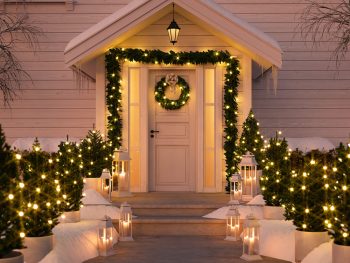 Outdoor Christmas Decorations | Ideas for Outdoor Christmas Decorations | DIY Outdoor Christmas Decorations | Christmas Decorations | Christmas Decor Ideas | Outdoor Christmas Decor 