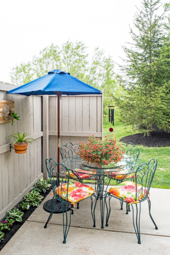 DIY small patio ideas on a budget are perfect for those DIYers with small yards, patios, or even apartment-dwellers with balconies. Even if your patio is only a few feet square, there are things you can do to enjoy it to its fullest. Check them out! 